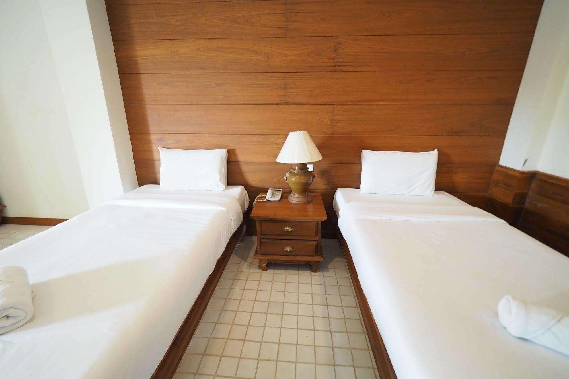 Fah Place Hotel Nan Bagian luar foto