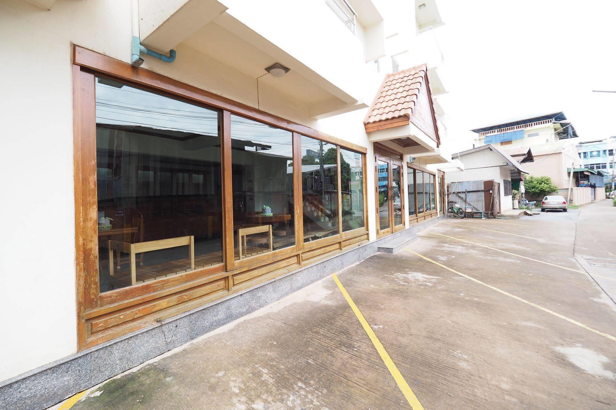 Fah Place Hotel Nan Bagian luar foto